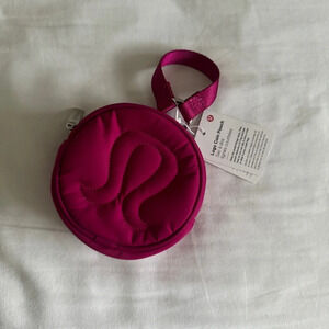 🆕🩷 Lululemon Logo Coin Purse Ripe Raspberry
